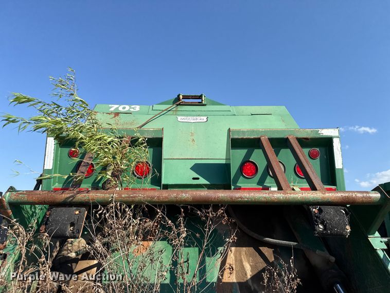 image for item EU5133 2013 Crane Carrier Low Entry refuse truck