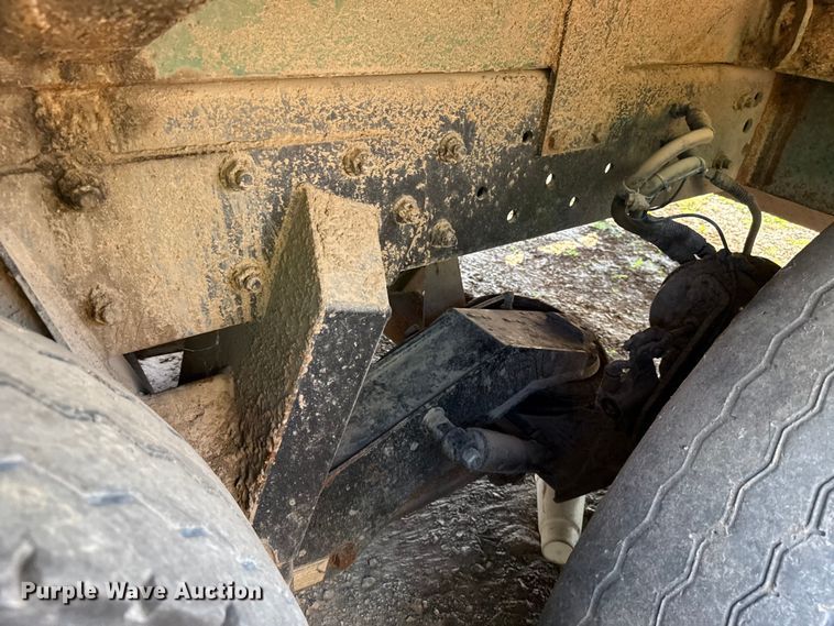 image for item EU5133 2013 Crane Carrier Low Entry refuse truck