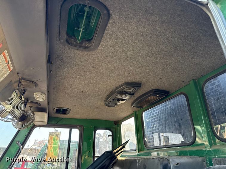 image for item EU5133 2013 Crane Carrier Low Entry refuse truck