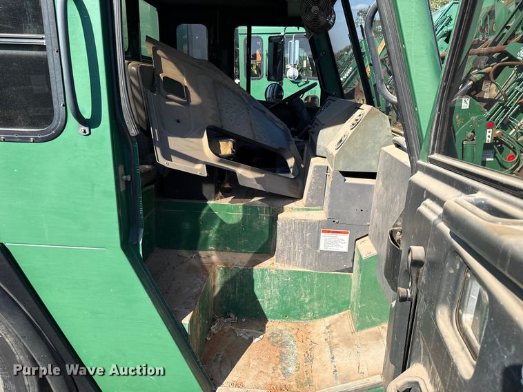 image for item EU5133 2013 Crane Carrier Low Entry refuse truck