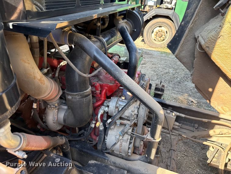 image for item EU5133 2013 Crane Carrier Low Entry refuse truck