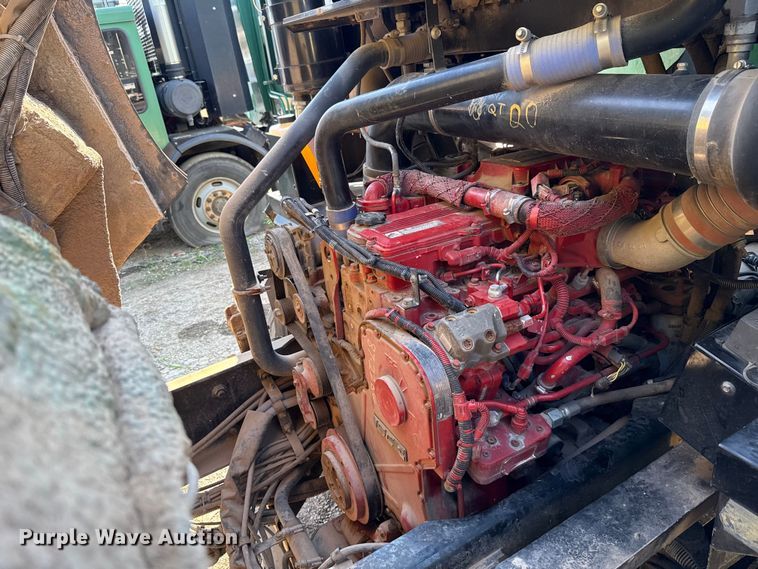 image for item EU5133 2013 Crane Carrier Low Entry refuse truck