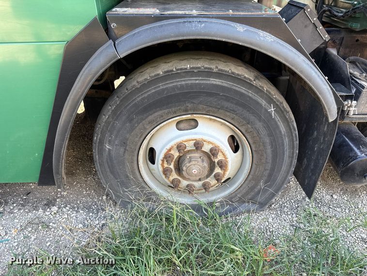 image for item EU5133 2013 Crane Carrier Low Entry refuse truck