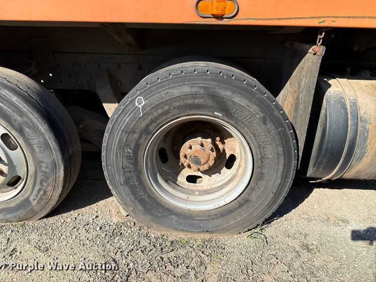 image for item EU5133 2013 Crane Carrier Low Entry refuse truck