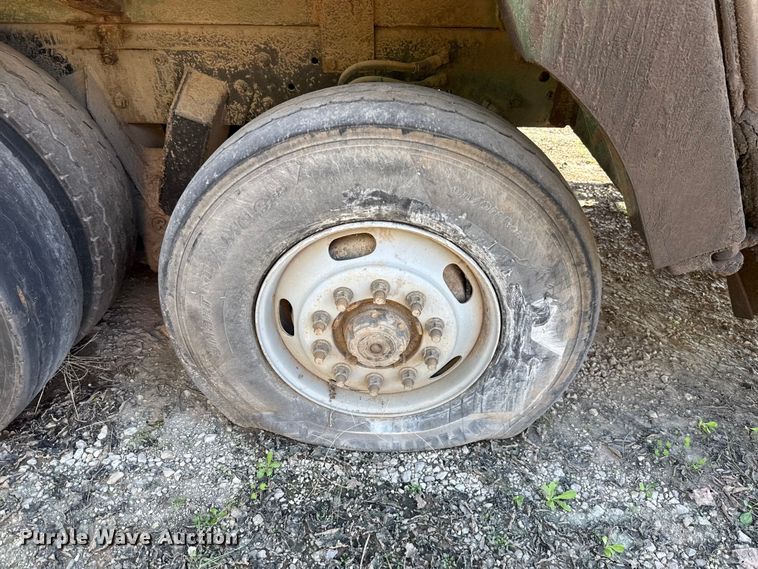 image for item EU5133 2013 Crane Carrier Low Entry refuse truck