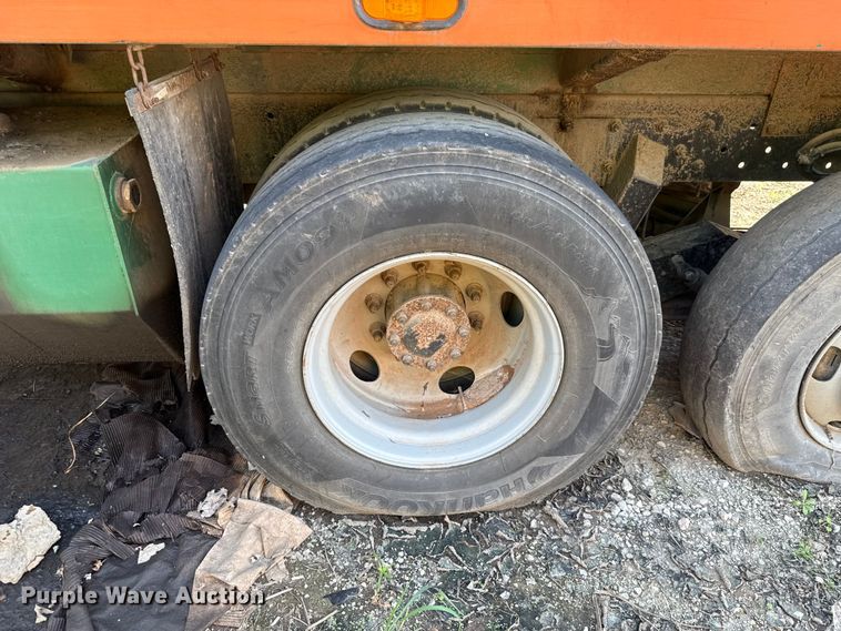 image for item EU5133 2013 Crane Carrier Low Entry refuse truck