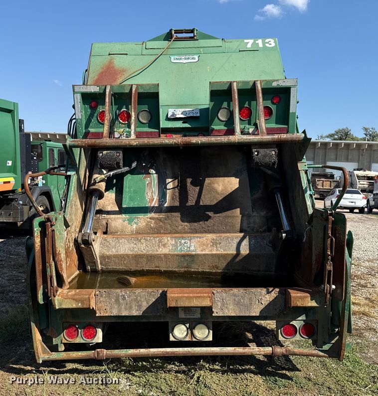 image for item EU5134 2015 Crane Carrier Low Entry refuse truck