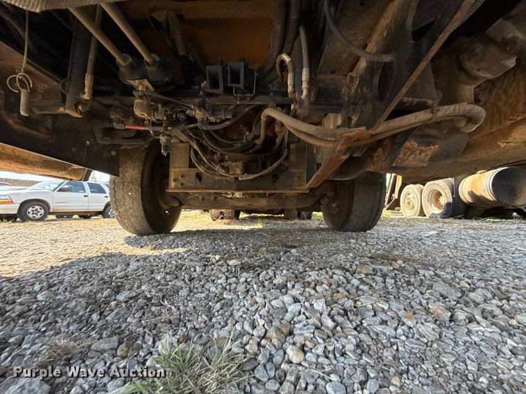 image for item EU5134 2015 Crane Carrier Low Entry refuse truck