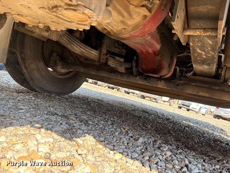 image for item EU5134 2015 Crane Carrier Low Entry refuse truck