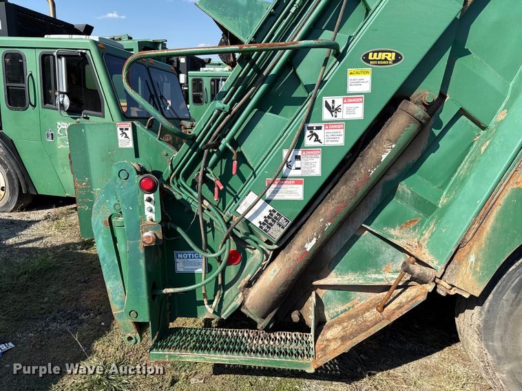 image for item EU5134 2015 Crane Carrier Low Entry refuse truck