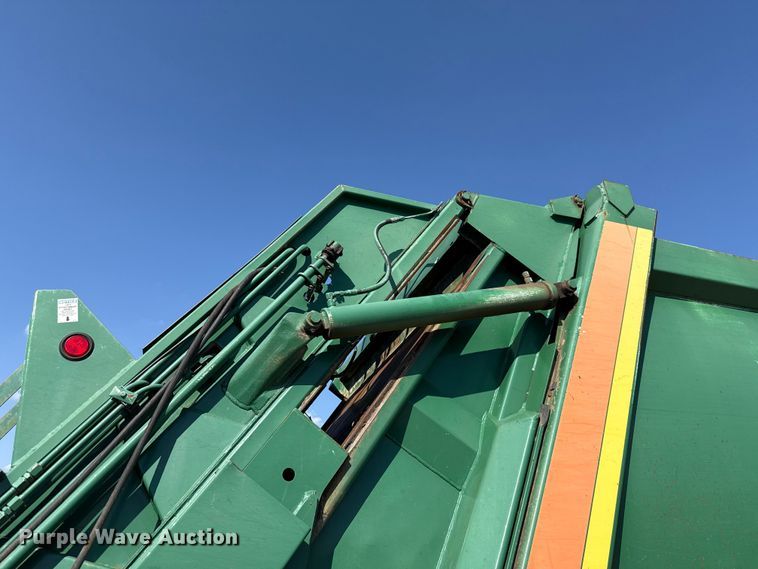 image for item EU5134 2015 Crane Carrier Low Entry refuse truck