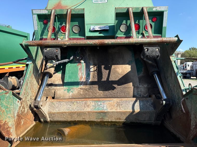 image for item EU5134 2015 Crane Carrier Low Entry refuse truck