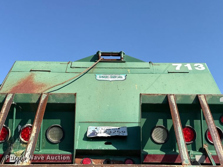 image for item EU5134 2015 Crane Carrier Low Entry refuse truck