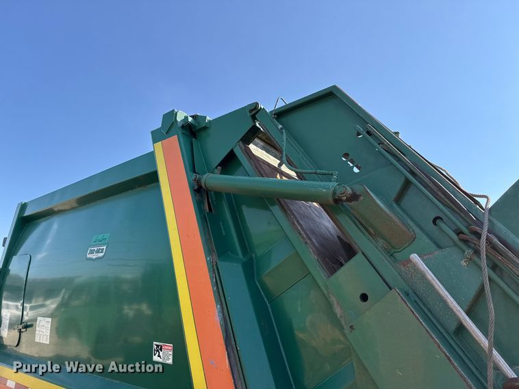 image for item EU5134 2015 Crane Carrier Low Entry refuse truck