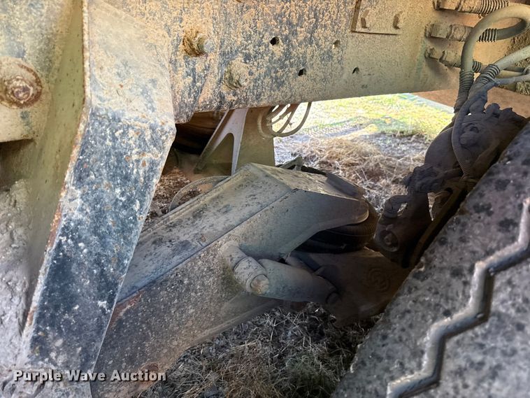 image for item EU5134 2015 Crane Carrier Low Entry refuse truck