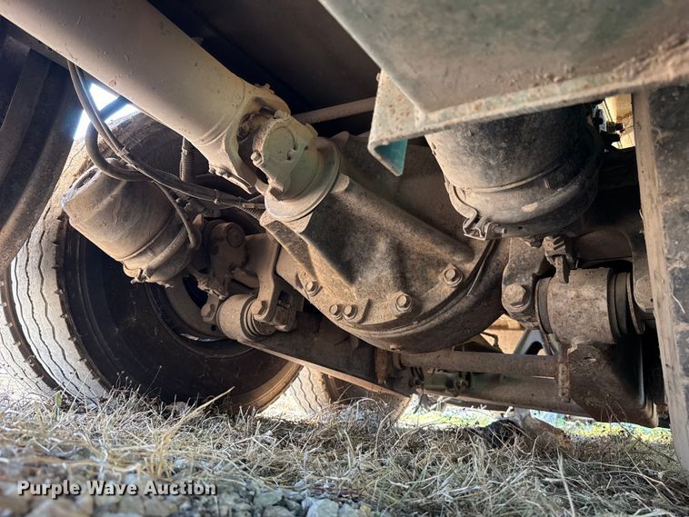 image for item EU5134 2015 Crane Carrier Low Entry refuse truck