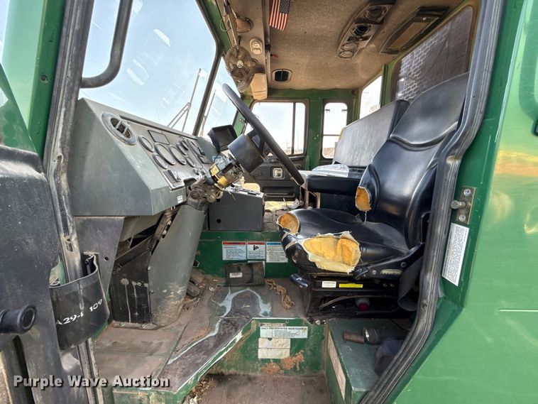 image for item EU5134 2015 Crane Carrier Low Entry refuse truck