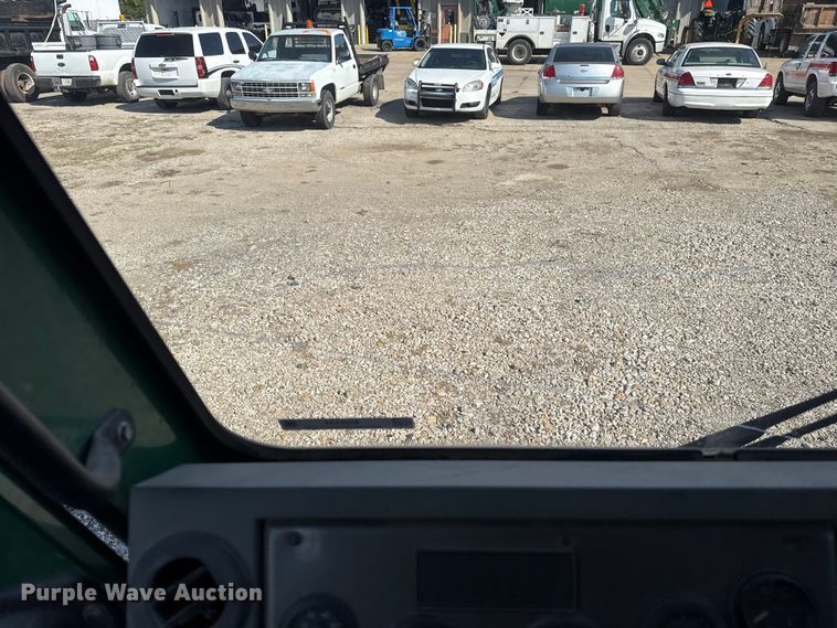 image for item EU5134 2015 Crane Carrier Low Entry refuse truck