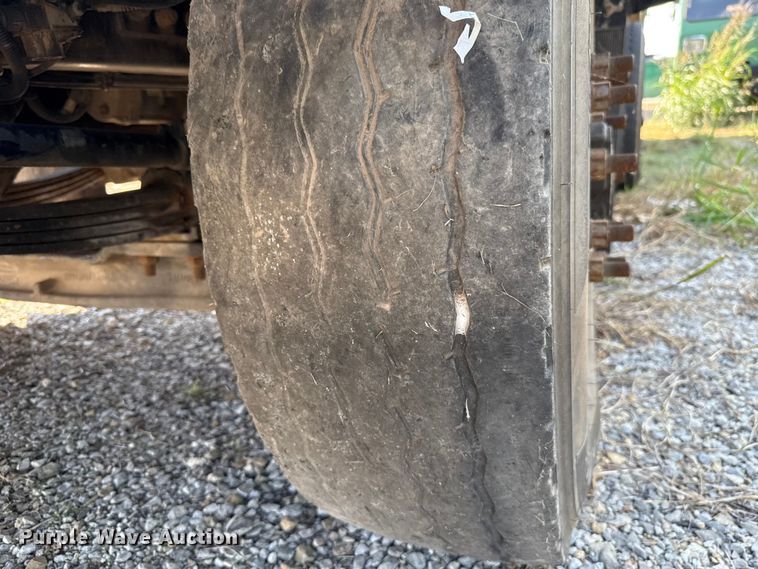 image for item EU5134 2015 Crane Carrier Low Entry refuse truck