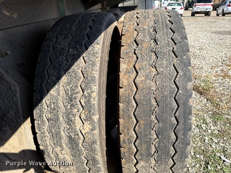 image for item EU5134 2015 Crane Carrier Low Entry refuse truck