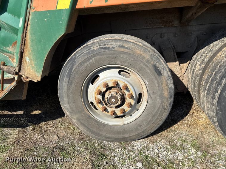 image for item EU5134 2015 Crane Carrier Low Entry refuse truck