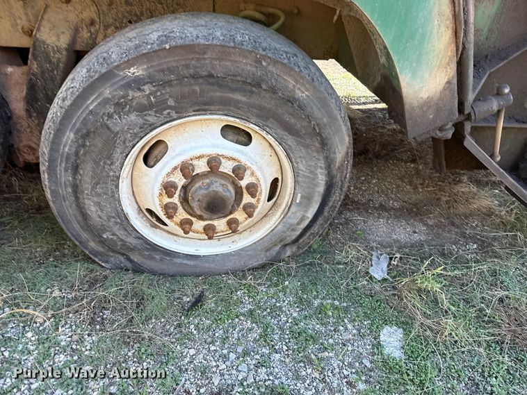 image for item EU5134 2015 Crane Carrier Low Entry refuse truck