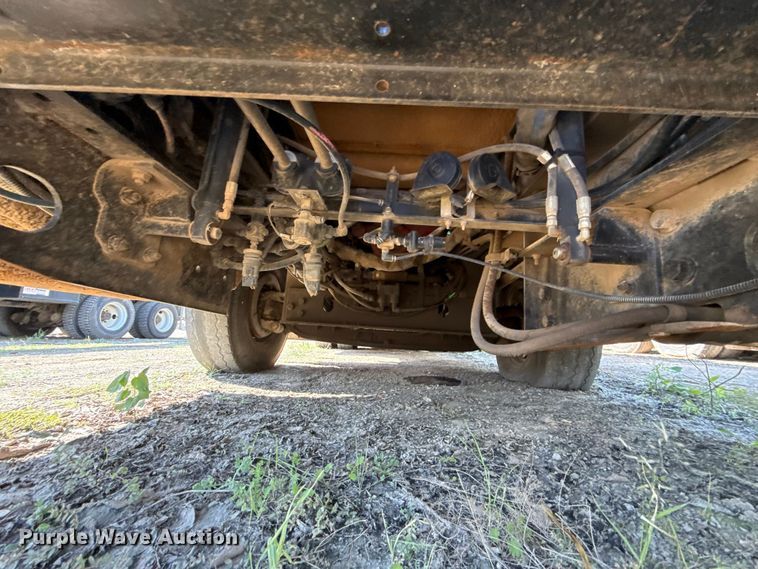 image for item EU5135 2013 Crane Carrier Low Entry refuse truck