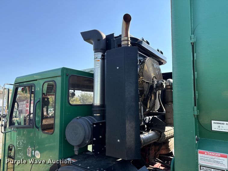 image for item EU5135 2013 Crane Carrier Low Entry refuse truck