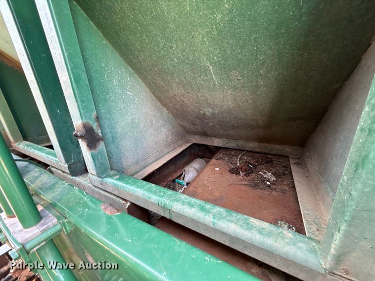 image for item EU5135 2013 Crane Carrier Low Entry refuse truck