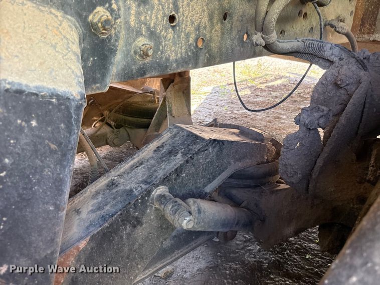 image for item EU5135 2013 Crane Carrier Low Entry refuse truck