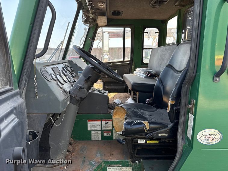 image for item EU5135 2013 Crane Carrier Low Entry refuse truck