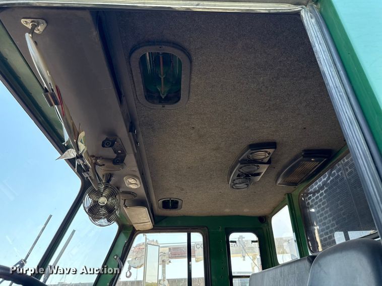 image for item EU5135 2013 Crane Carrier Low Entry refuse truck