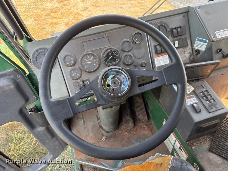 image for item EU5135 2013 Crane Carrier Low Entry refuse truck