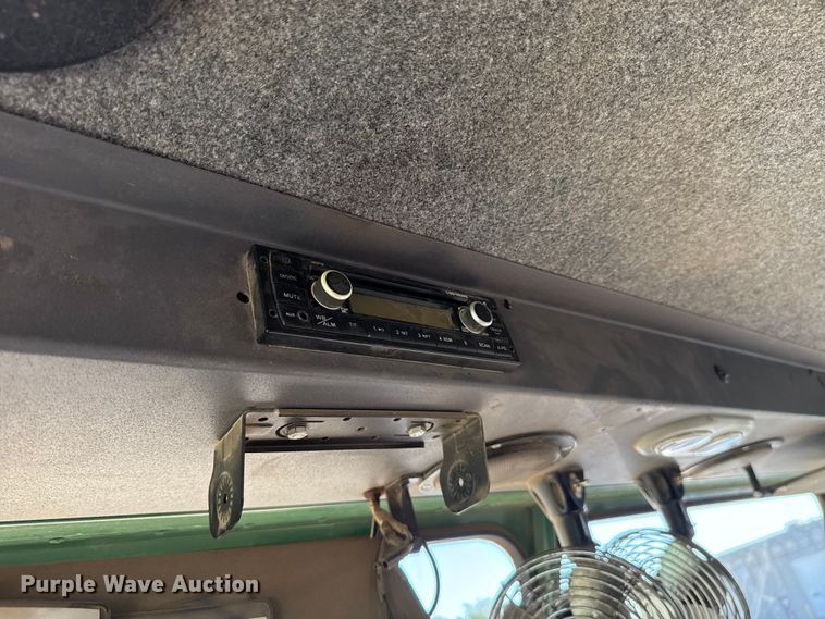 image for item EU5135 2013 Crane Carrier Low Entry refuse truck