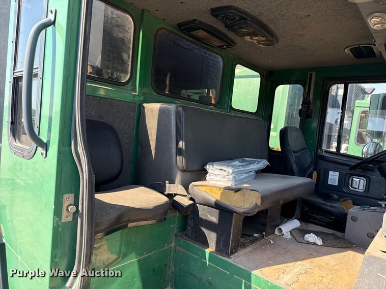 image for item EU5135 2013 Crane Carrier Low Entry refuse truck