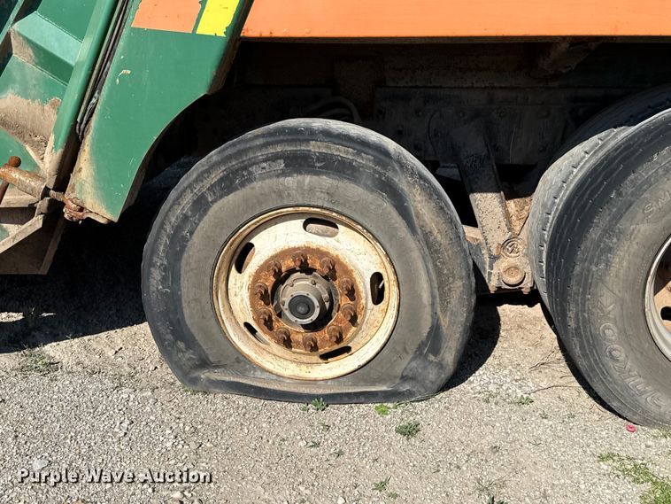 image for item EU5135 2013 Crane Carrier Low Entry refuse truck