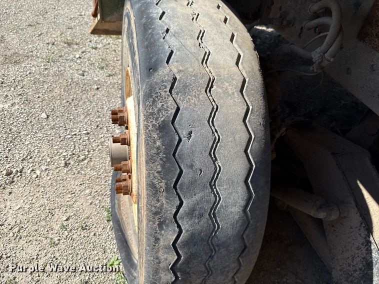 image for item EU5135 2013 Crane Carrier Low Entry refuse truck