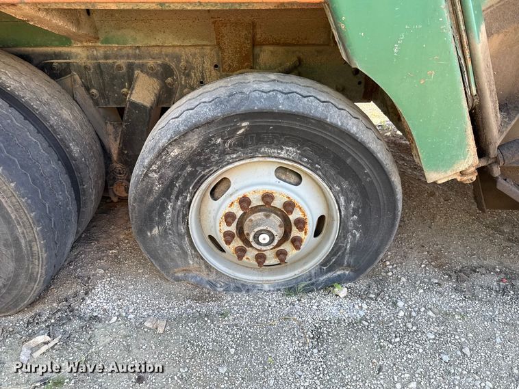 image for item EU5135 2013 Crane Carrier Low Entry refuse truck