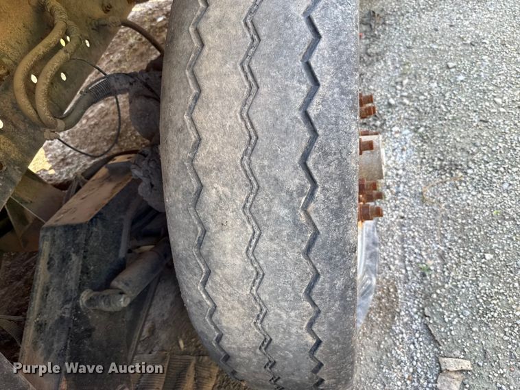 image for item EU5135 2013 Crane Carrier Low Entry refuse truck