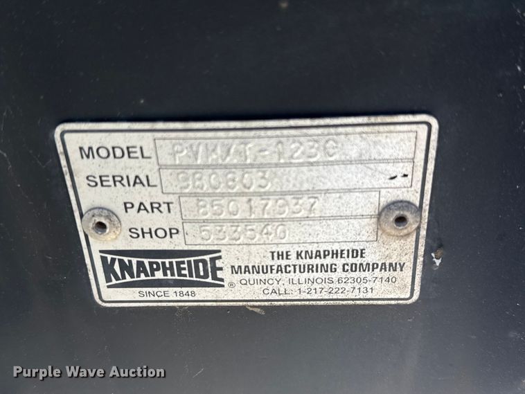 image for item EU5136 2000 Ford F450 Super Duty flatbed truck