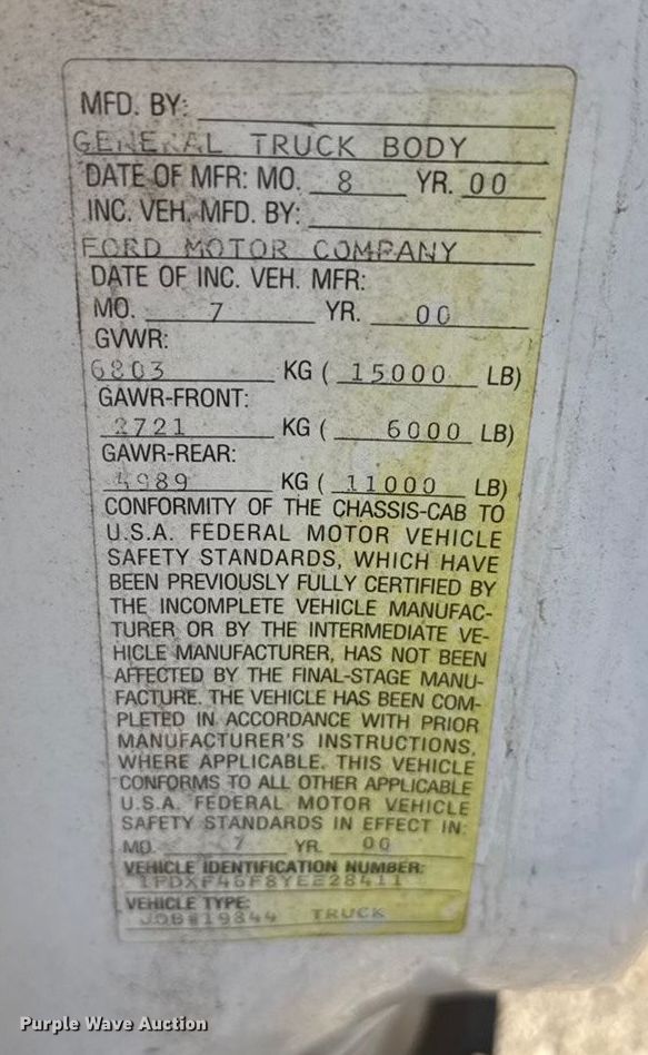 image for item EU5136 2000 Ford F450 Super Duty flatbed truck