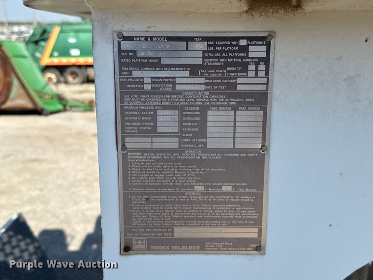 image for item EU5137 1995 International 4900 digger derrick truck