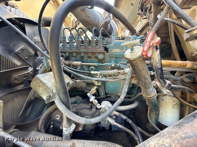 image for item EU5137 1995 International 4900 digger derrick truck