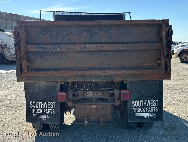 image for item EU5139 1990 International 4600 dump truck