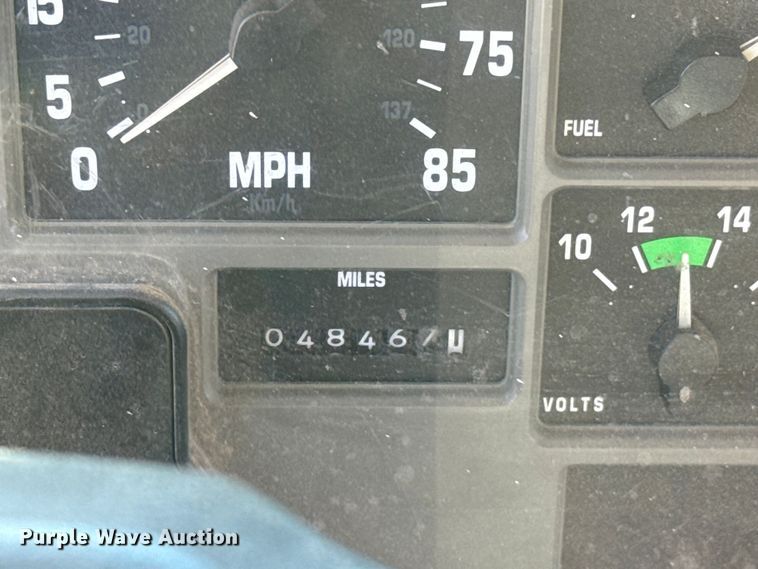 image for item EU5139 1990 International 4600 dump truck