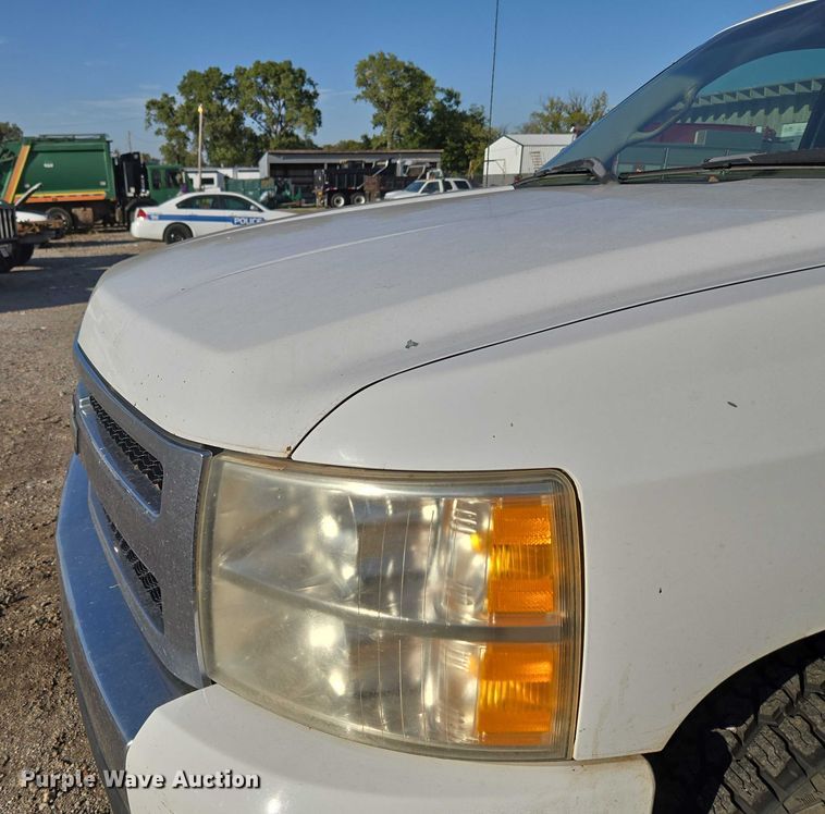 image for item EU5140 2007 Chevrolet Silverado 1500 Ext. Cab pickup truck