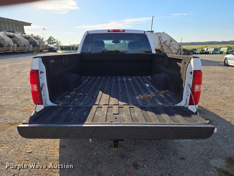 image for item EU5140 2007 Chevrolet Silverado 1500 Ext. Cab pickup truck