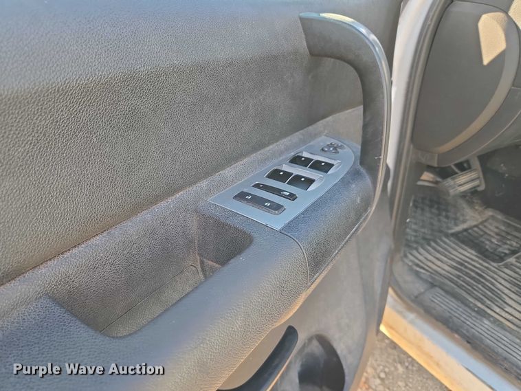 image for item EU5140 2007 Chevrolet Silverado 1500 Ext. Cab pickup truck