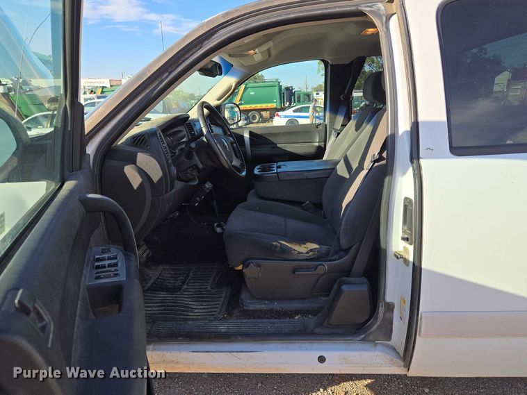 image for item EU5140 2007 Chevrolet Silverado 1500 Ext. Cab pickup truck