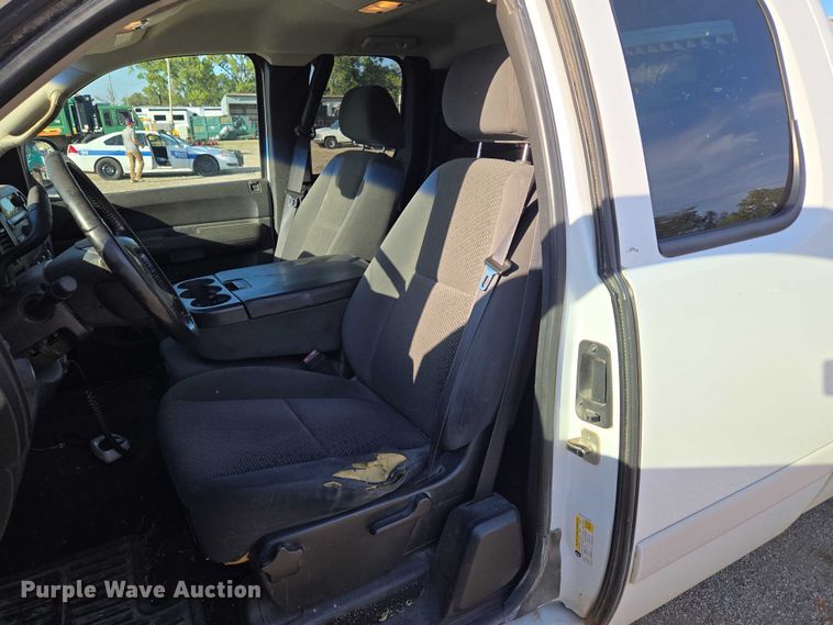 image for item EU5140 2007 Chevrolet Silverado 1500 Ext. Cab pickup truck